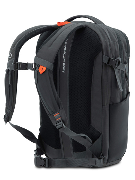 64e30e8105db8ce405c84e1d587226d1